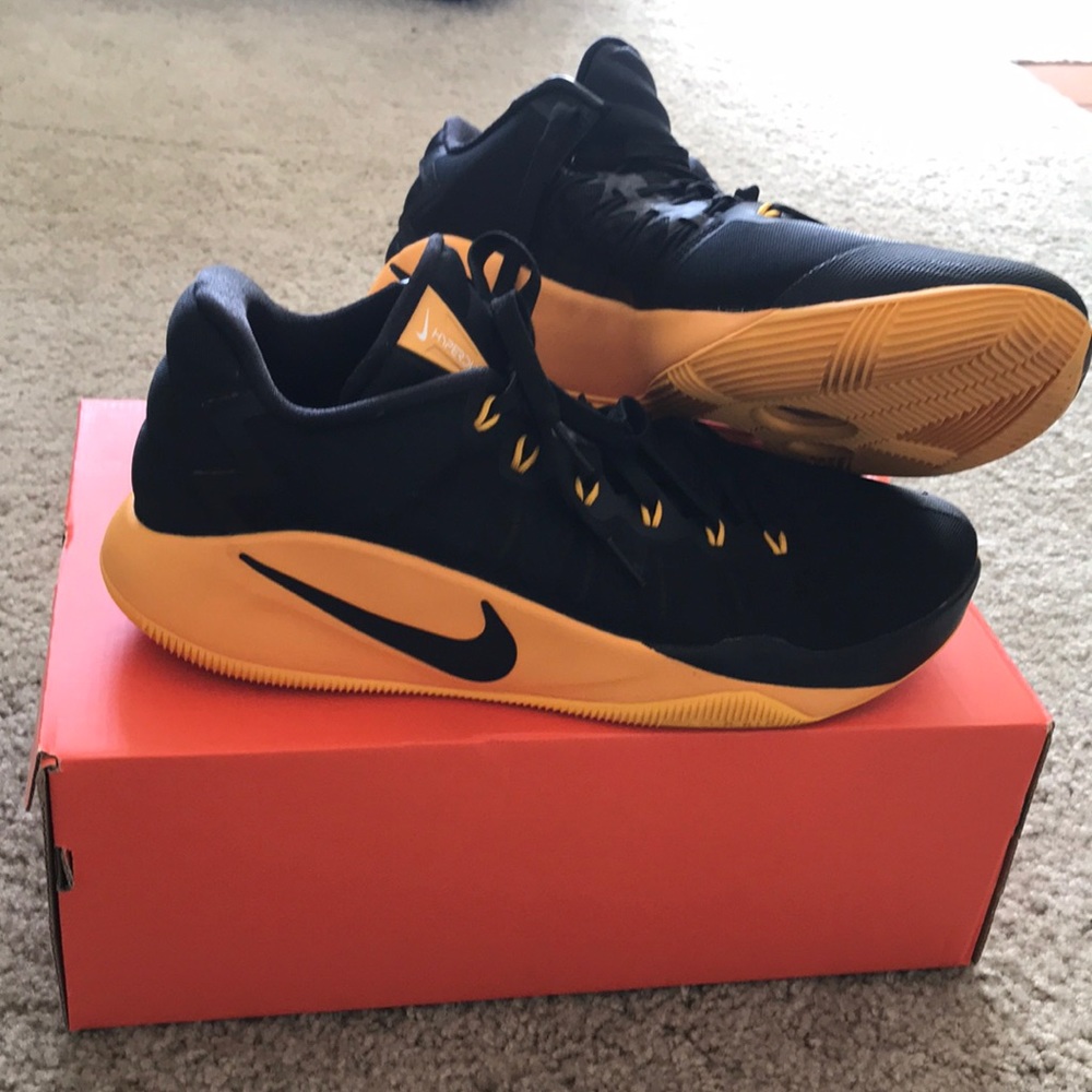 Nike Hyperdunk